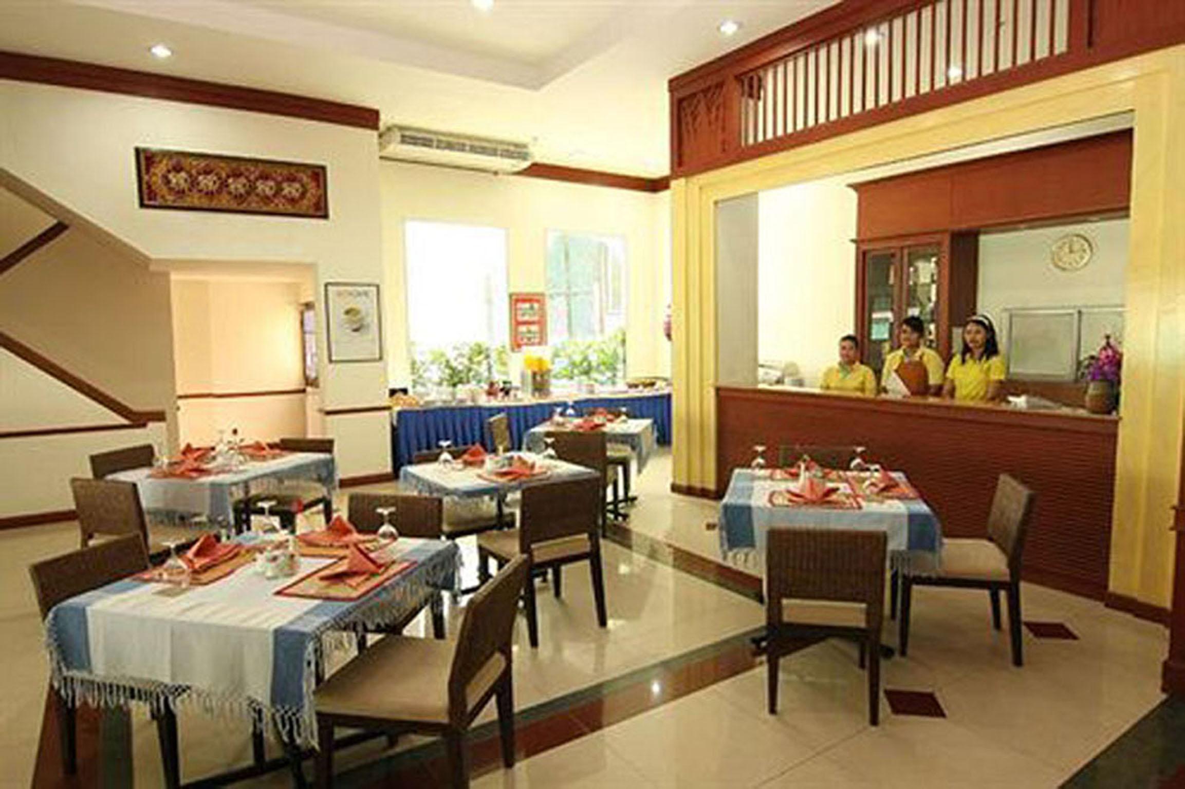 Eastiny Residence Hotel Pattaya Exterior photo